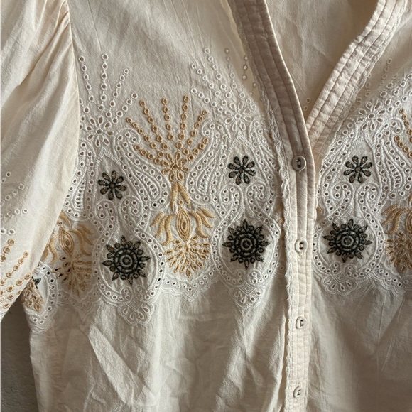 Democracy Women's Beige Embroidered Button Down Shirt S - Picture 7 of 13